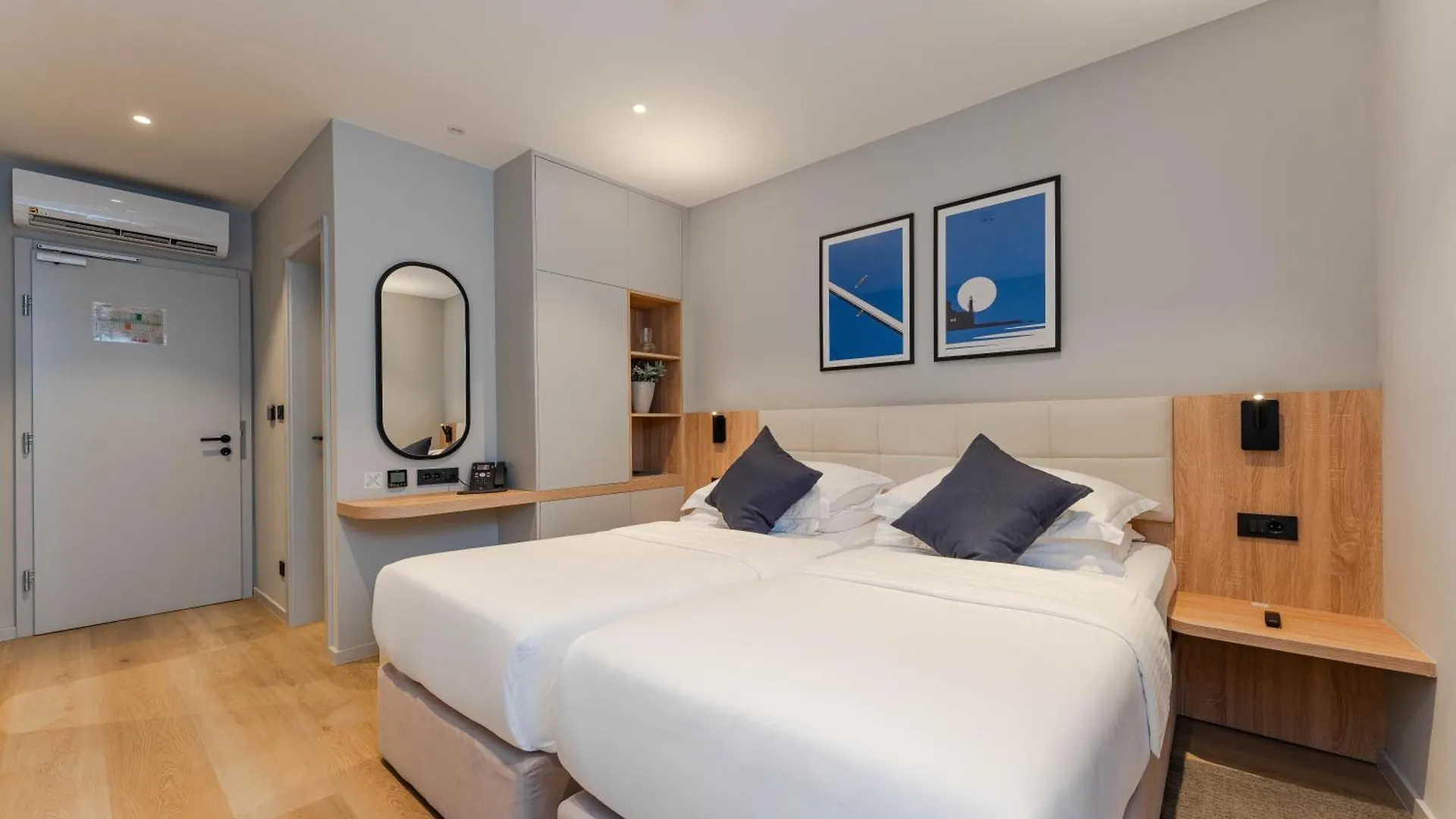 Hotel A'Mare زادار